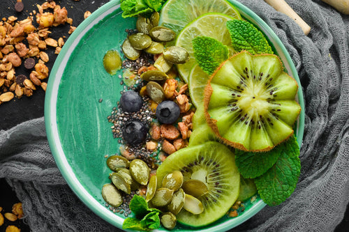 spirulina smoothie bowl