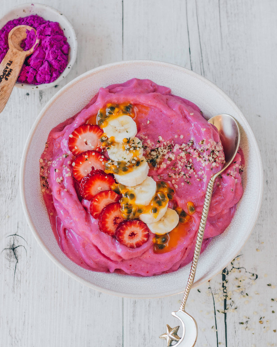 Tropical Dragon Fruit Smoothie Bowl