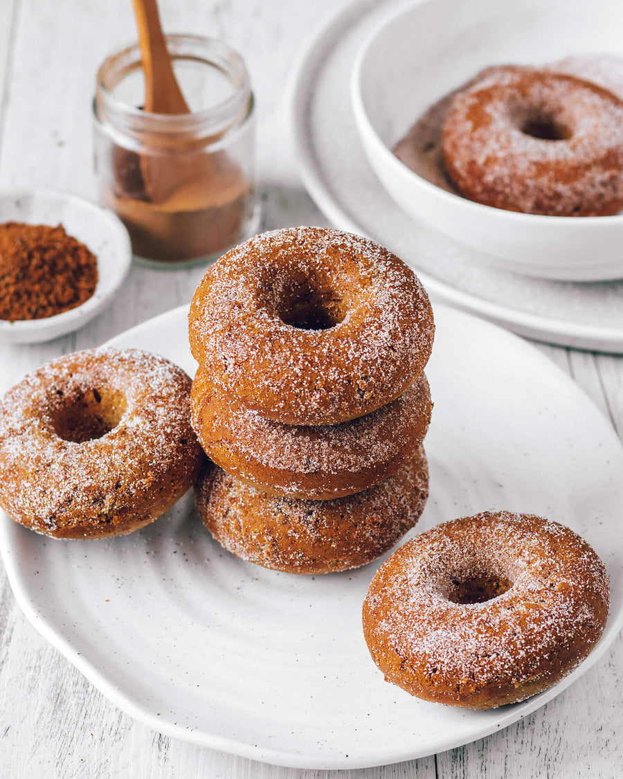 BAKED CHAI SPICED DONUTS
