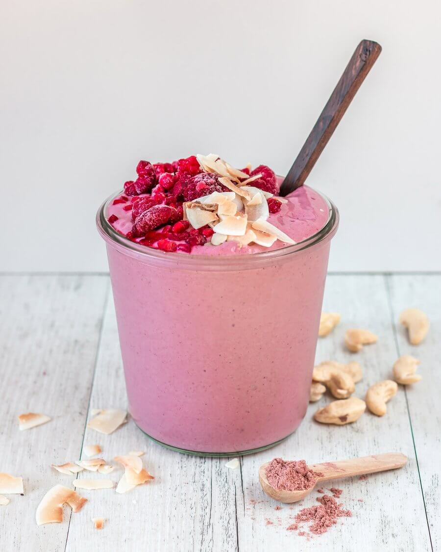 Raspberry Vanilla Cheesecake Smoothie